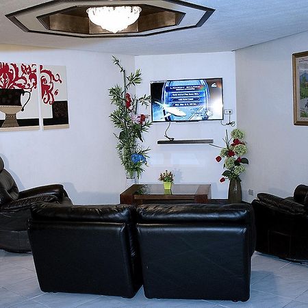 Manila Bay Serviced Apartments Kültér fotó