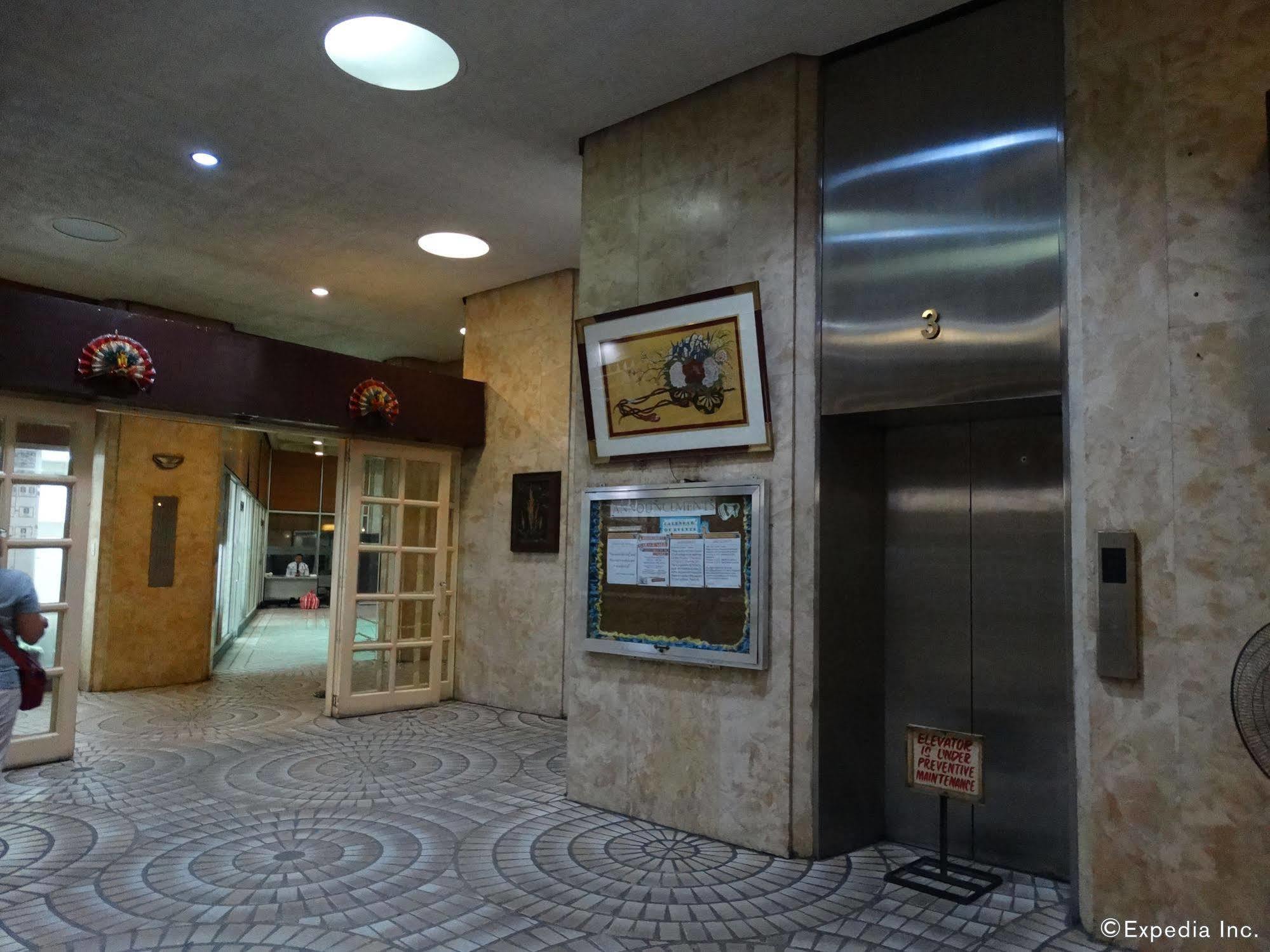Manila Bay Serviced Apartments Kültér fotó