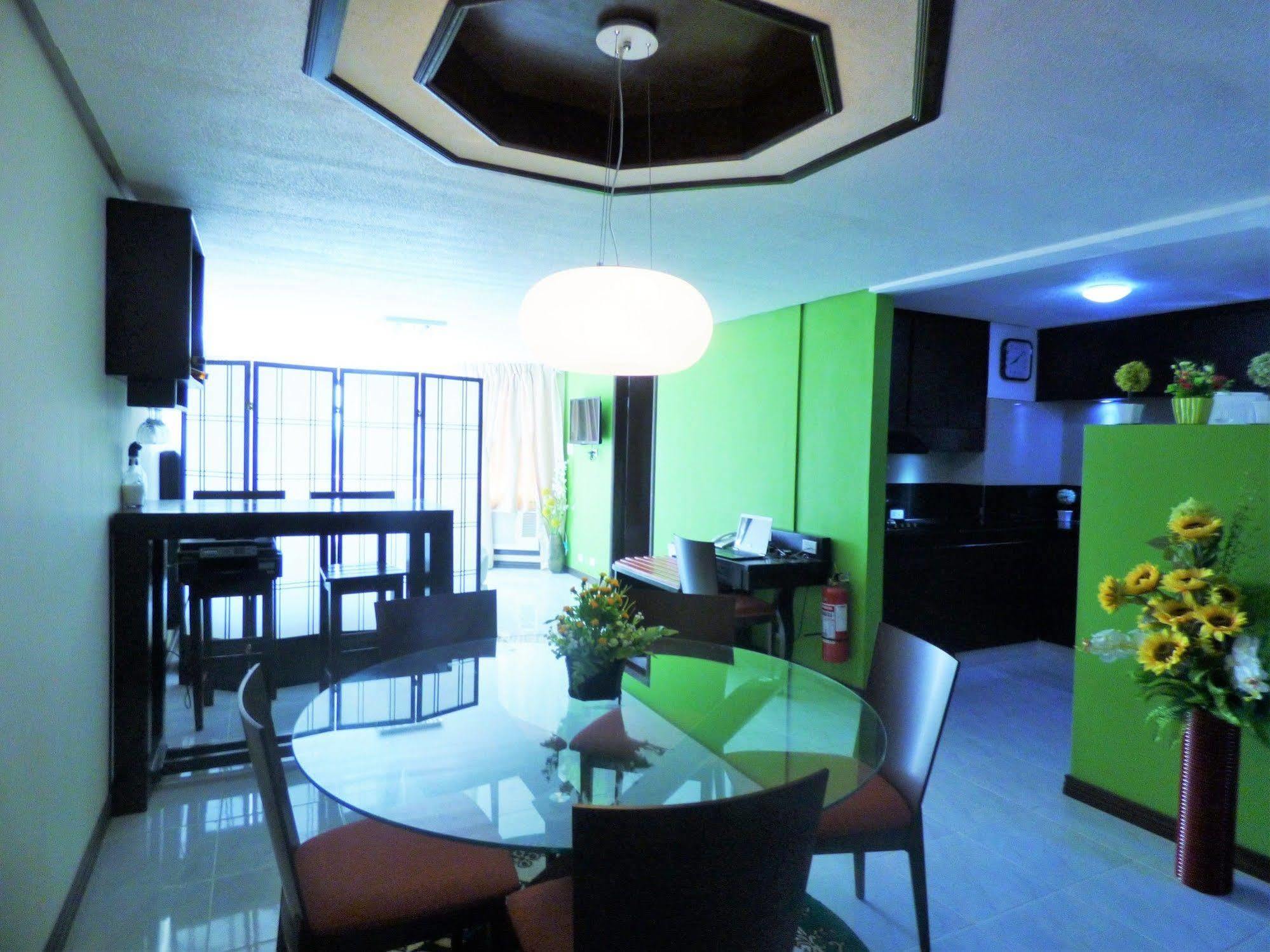 Manila Bay Serviced Apartments Kültér fotó