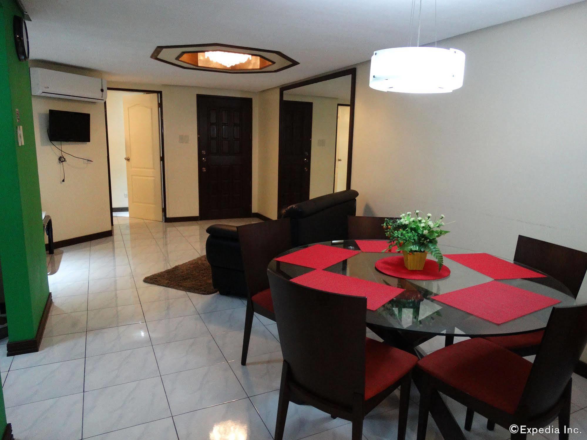 Manila Bay Serviced Apartments Kültér fotó