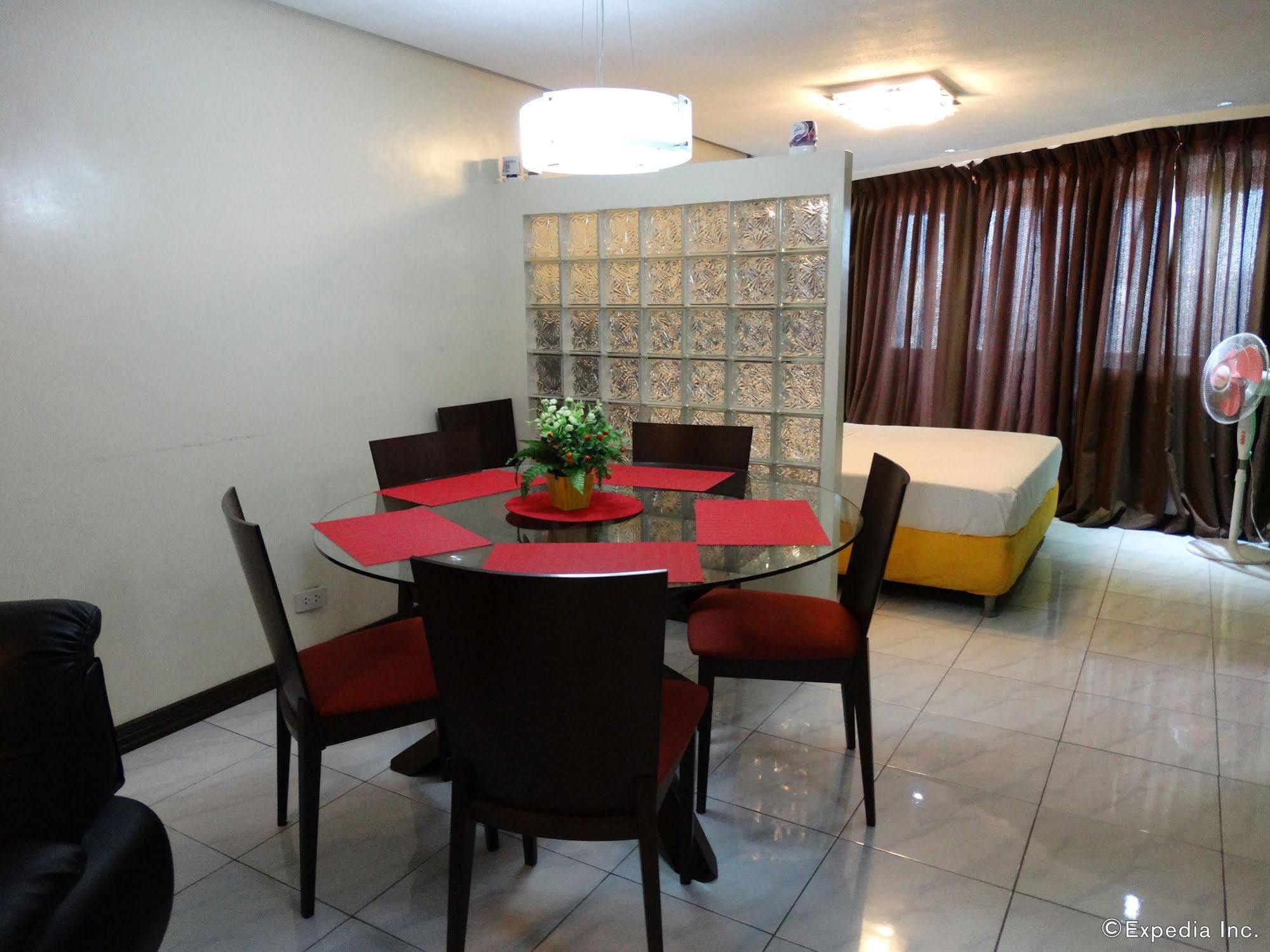 Manila Bay Serviced Apartments Kültér fotó